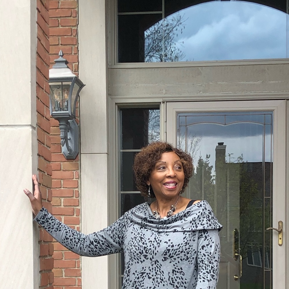 Meet your Posher, Vanessa